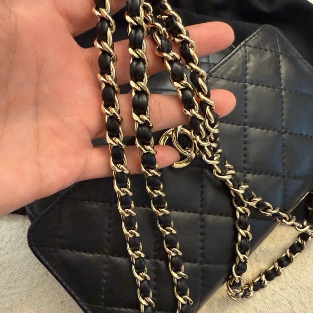 CHANEL Trendy Wallet On Chain WOC Quilted Crossbody Bag CC Logo Lambskin… - Picture 8 of 12
